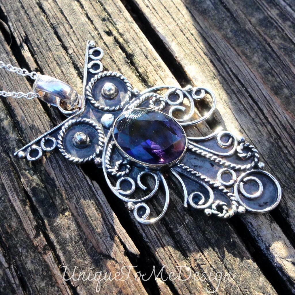 Collana Con Ciondolo Gufo Portafortuna Double Face In Resina Dipinta - Viola - Catena Alluminio - Confezione Regalo