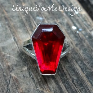 925 Coffin Ring, Red Garnet Coffin stone Rings, Sterling Silver Coffin Statement Ring, Natural Stone, Red Gothic ring, Silver Coffin Ring