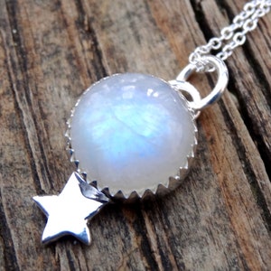 925 - Rainbow Moonstone Necklace, Sterling Silver, Celestial Rainbow Moonstone Star Pendant, Natural Stone, Star Necklace,Moonstone pendant