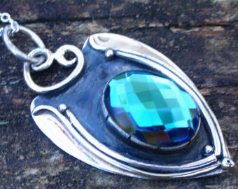Halskette mit Anhänger aus 925er Sterlingsilber und natürlichem Aqua Mystic Rainbow Topas, 45,7 cm lange Sterlingsilberkette, Anhänger aus Naturstein Mystic Topas