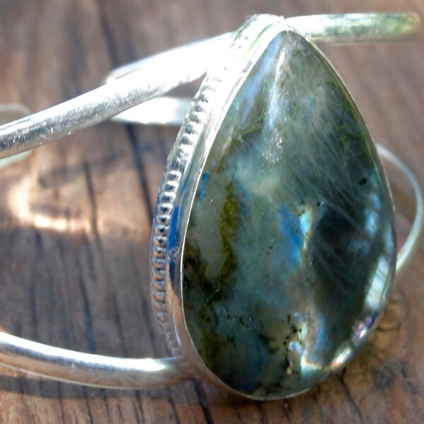 Fiery LABRADORITE Sterling silver cuff Bracelet - Sterling Silver Natural Stone Bracelet - Boho chic labradorite cuff bracelet -