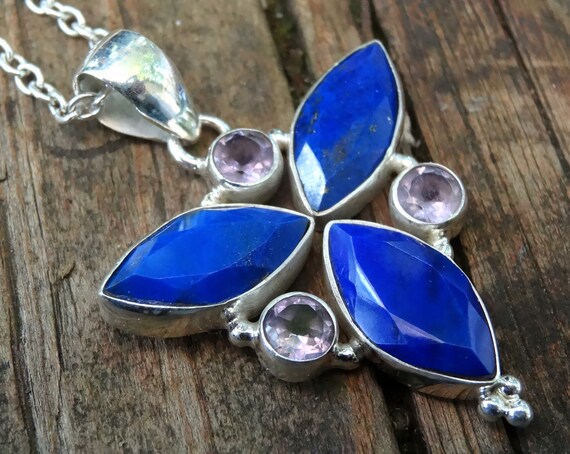 Large lapis lazuli pendant deals