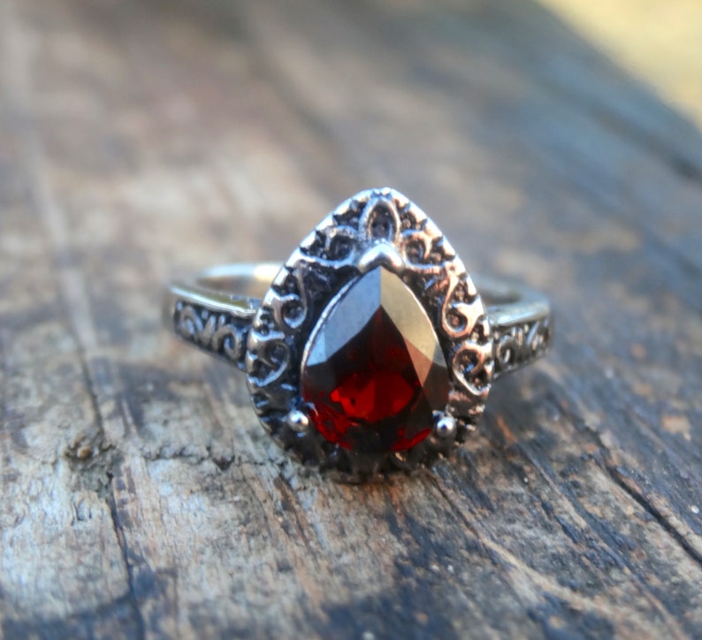 Sterling Silver Garnet Statement Sterling Silver Natural Garnet gemstone Teardrop Garnet Gothic Ring 6 Victorian Garnet Ring Size 6 925