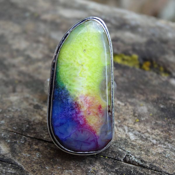 Sterling Silver Rainbow Solar Quartz Slice Druzy Ring size 7 - Sterling silver - Boho chic Ring size 7 - Natural Stone ring