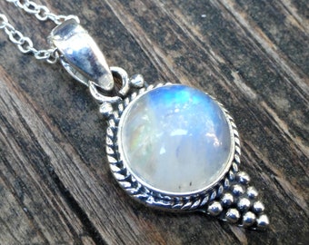 925 - Rainbow Moonstone Necklace, Sterling Silver, Natural stone, Dainty Moonstone Bohemian Pendant, Handmade Moonstone on a silver chain