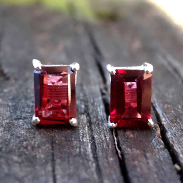 925 - Natural Red Garnet Stud Earrings, Sterling Silver, Natural Stone, Garnet gemstone Studs, 7x5mm Natural Red Garnet Earrings