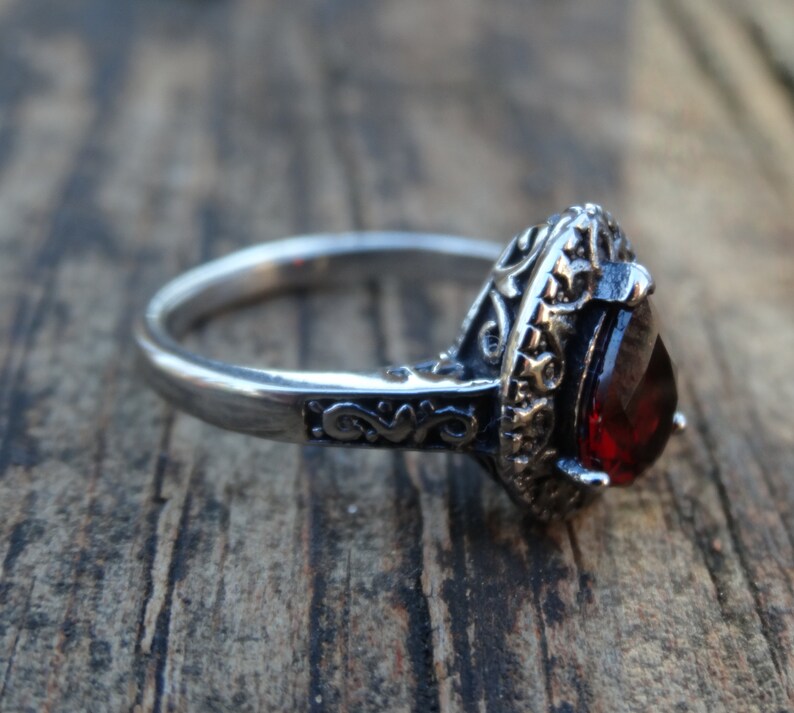 Sterling Silver Garnet Statement Sterling Silver Natural Garnet gemstone Teardrop Garnet Gothic Ring 6 Victorian Garnet Ring Size 6 925