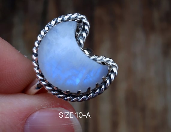 Anillo de piedra lunar arco iris de luna creciente anillo de piedra preciosa en forma de