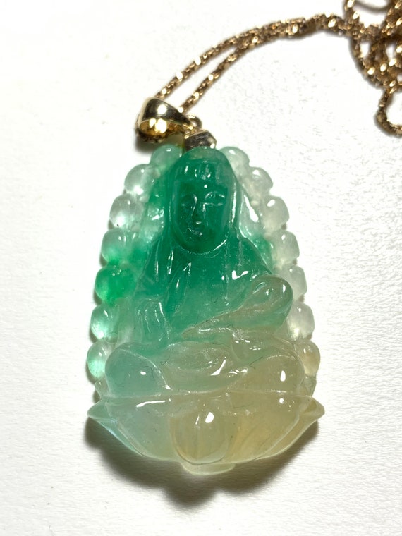 14k solid yellow gold with fine jade religion bud… - image 2