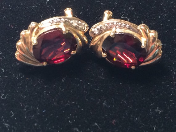 14k solid yellow gold with large natural red garn… - image 5