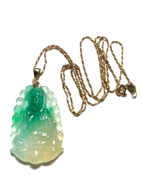 14k solid yellow gold with fine jade religion bud… - image 1