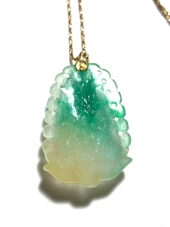 14k solid yellow gold with fine jade religion bud… - image 3