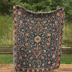 Floral Mandala Tapestry: Jacquard Woven Cotton Bohemian Blanket
