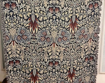 William Morris Woven - Floral Mandala Tapestry,  Woven Flower Throw - Vintage Flower Bohemian Blanket  - in Cotton for Meditation or Yoga