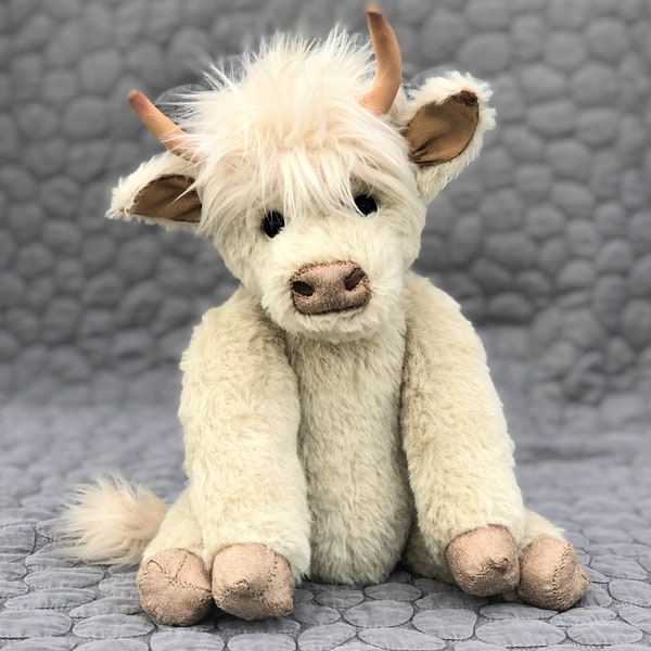 MADE TO ORDER: White Highland Cow "Hamish" - Scottish Highland Coo Artist Bear