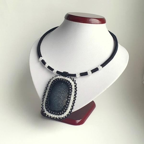 Black Agate Necklace, Seed Bead Necklace, Pendant necklace, Beadwork jewelry, Gemstone choker