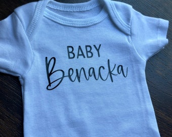Body de apellido o nombre personalizado / Body de anuncio de bebé / Body de nombre de bebé