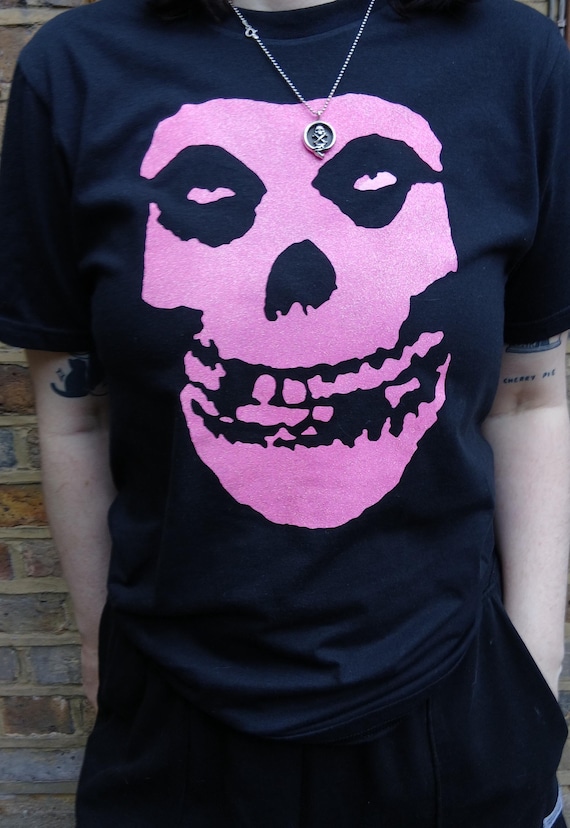 Misfits Crimson Ghost 1946 Horror Film Pink Glitter T-shirt Skull