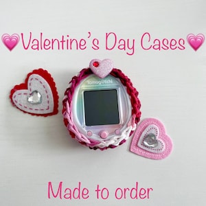 Crochet Tamagotchi Case, Valentine Tamagotchi Case, Handmade Tamagotchi case, Tamagotchi Cover