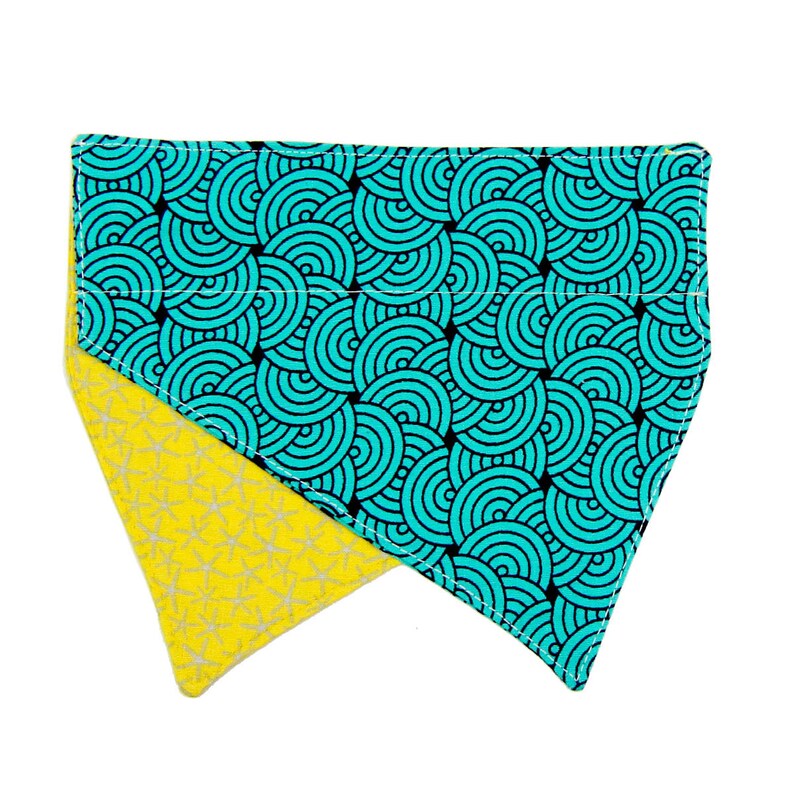 Reversible Slip On Bandana Dog Accessory Dog Bandana Waves /& Shores