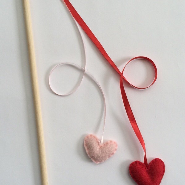 Handmade Wand Heart Set Catnip Cat Toy Stick Toy with String Ribbon