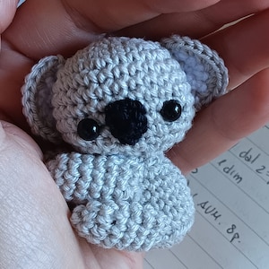 koala amigurumi keychain