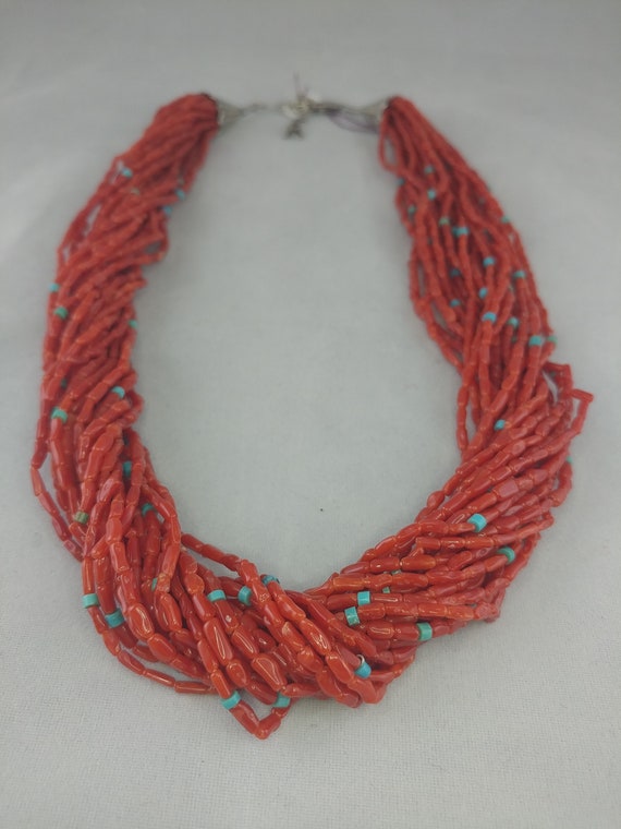 Vintage Santo Domingo (Kewa) Italian Coral Necklac