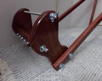 Gerdan style Expandable Wood Bead loom with stand # 82
