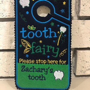 Accrocheur de porte avec carte dentaire à l'arrière pour garçon en vert, meilleure alternative à l'oreiller de fée des dents