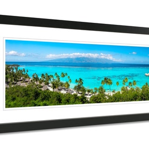 Panoramic Tahiti wall art. Tropical wide decor. Mourea Toatea lookout French Polynesia picture. Choose print framed or matted, or on canvas. afbeelding 4