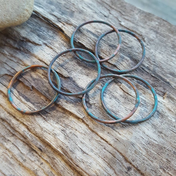 Forged copper rings, antique, verdigris, circles, closed, soldered, patinated, rustic, aged, copper/virdigris components. 3cm. - 4 rooms