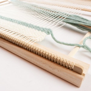 20 Weaving Frame Loom Make your own woven wall hanging image 4