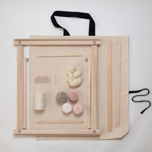 20&quot; Deluxe Standing Weaving Frame Loom Blush Kit