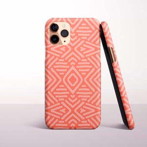 Custodia per telefono Peach Tribal Aztec per iPhone 17, 16 Pro Max, 16e, 15 Plus, 14 Pro, 13 Mini, 12, 11 - Modelli MagSafe, Samsung e Pixel