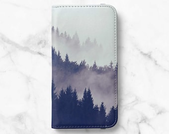 Misty Forest Brieftasche für iPhone 17, 16 Pro Max, 15 Plus, 14 Pro, 13 Mini, 12, 11 - Kunstleder Folio Flip Cover