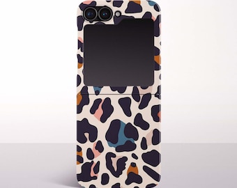 Modern Leopard Print Phone Case for Samsung Galaxy Z Flip 7, 6/7 FE, 5, 4, 3 Models