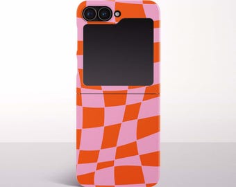 Wavy Checkered Phone Case for Samsung Galaxy Z Flip 8, 7, 6/7 FE, 5, 4, 3 Models