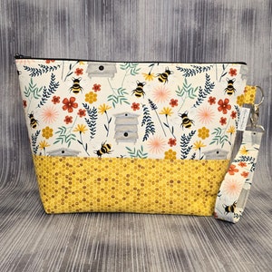 Honey Bee Habitat Project Bag; Knitting Bag; Crochet Bag