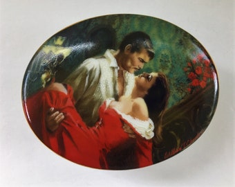 Gone With The Wind Porcelain Music Box "Scarlett and Rhett" by William Chambers ~ Vintage 1992 W. S. George Turner Entertainment GWTW Movie