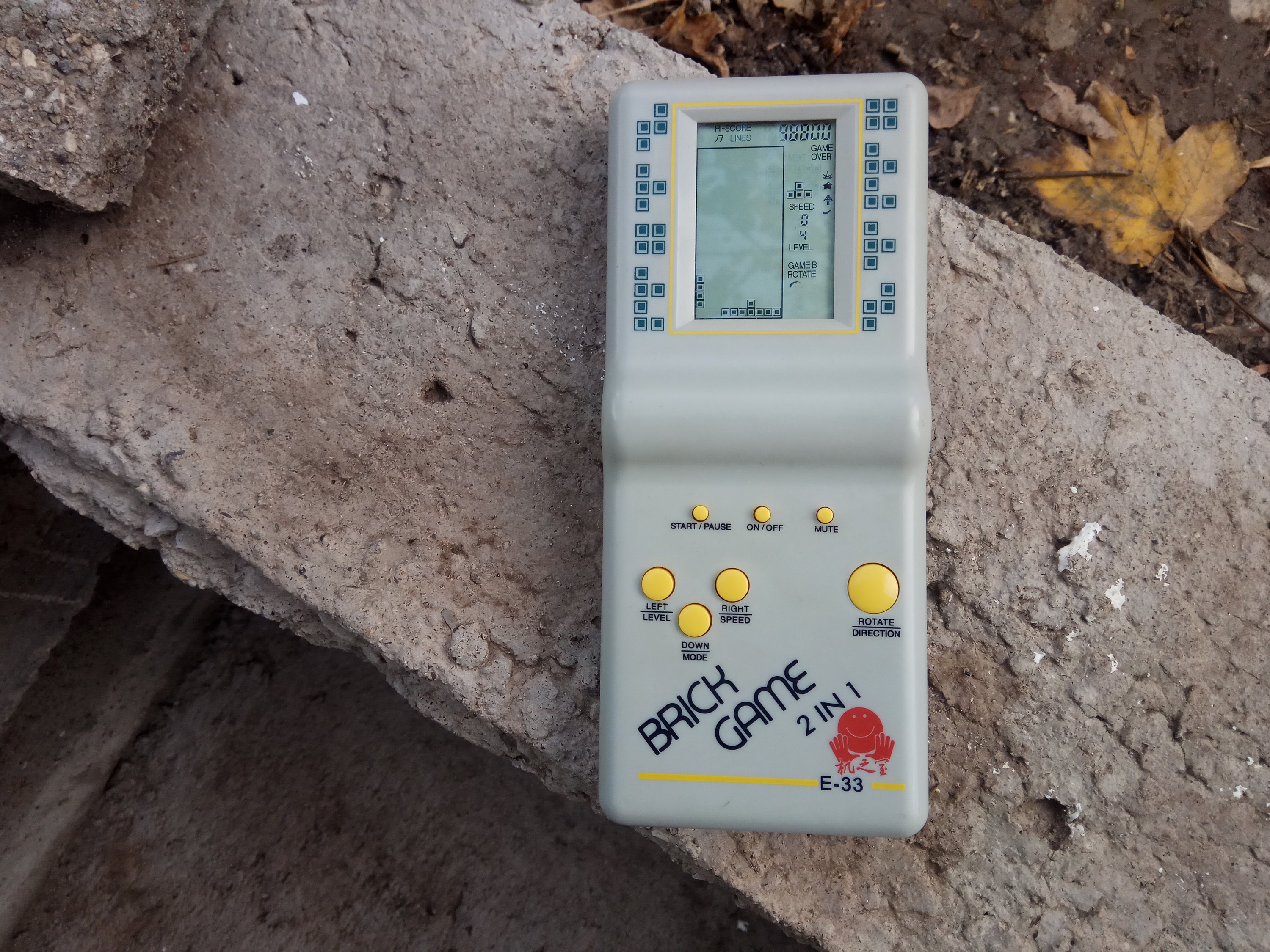 De Brick Game à Tamagotchi – por trás dos presentes nos anos 90