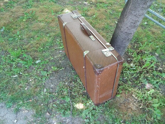 Vintage suitcase, shabby suitcase, shabby old su