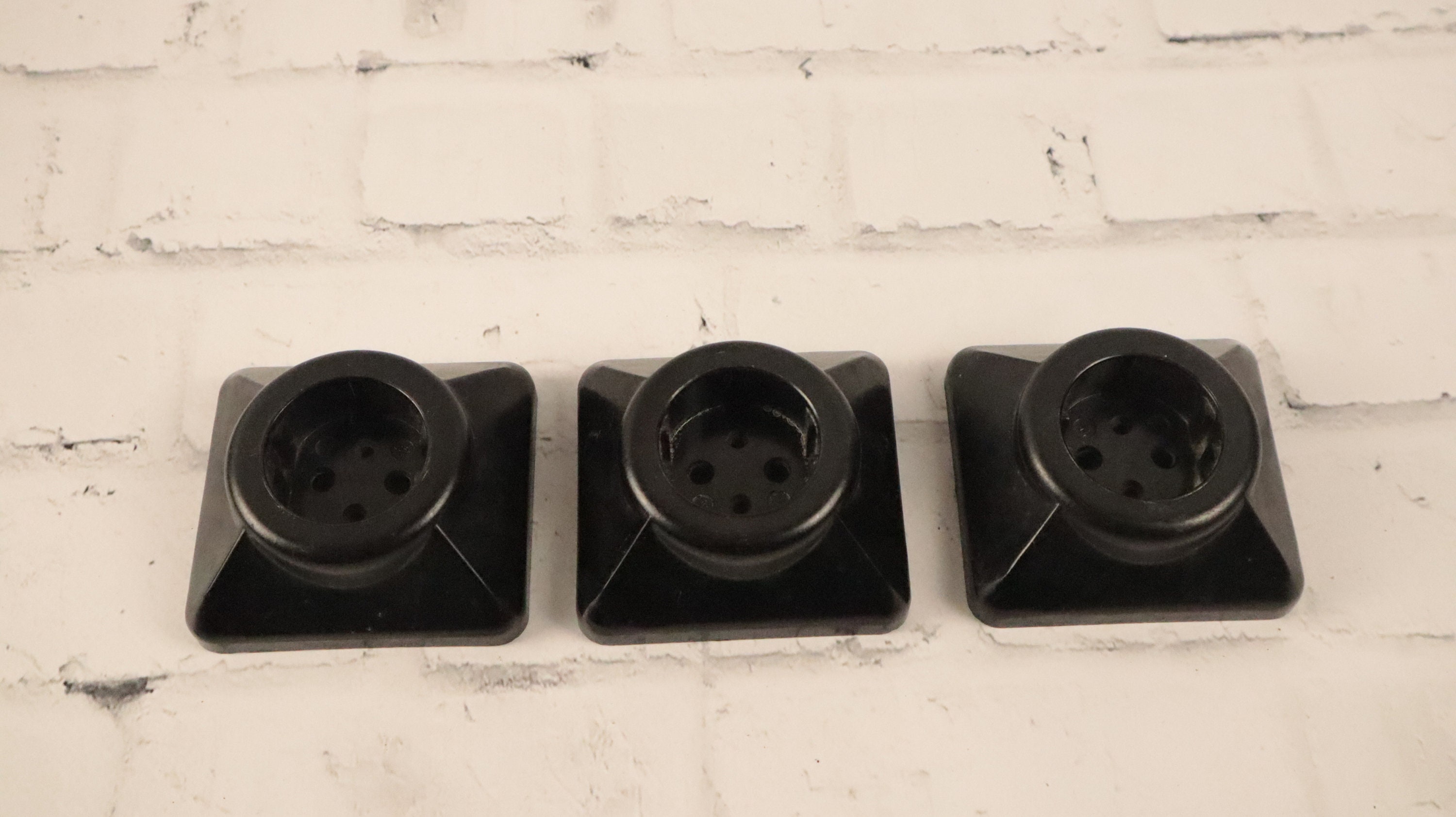 Industrial plug contact Power supply socket 250V-10A Black socket plug ...
