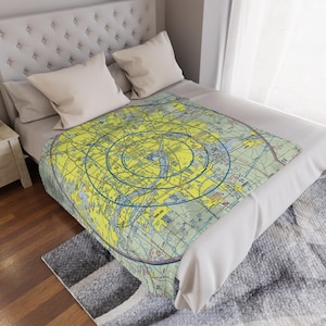 Minneapolis, MN (KMSP) VFR Sectional Blanket | Gift for Pilot | Aeronautical Chart Gift | Aviation Throw Blanket | Hangar Decor
