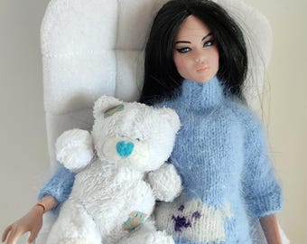 Hand Knitted Cozy Bear Blue Sweater Doll Clothes for Integrity Toys Fashion Royalty NuFace Dolls Clothing
