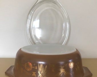 Pyrex Early American 043 Casserole Dish with Lid, Early American Pyrex, Vintage Pyrex, 1960s Pyrex, Brown Pyrex