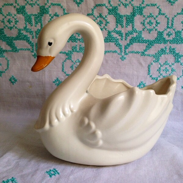 Vintage Ceramic Swan Planter, Vintage Swan, Vintage Swan Statue