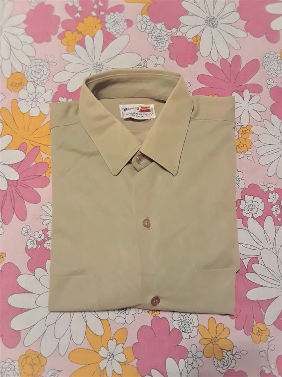 Vintage 1960/'s Men/'s Minty Green Button Up Short Sleeve Shirt
