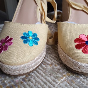 NEW ESPADRILLES Summer Neutral Camel Upcycled with Floral Appliques Size 8.5 Fits like an 8 Never Worm with Box& Shield Cotton Duck Boho image 4