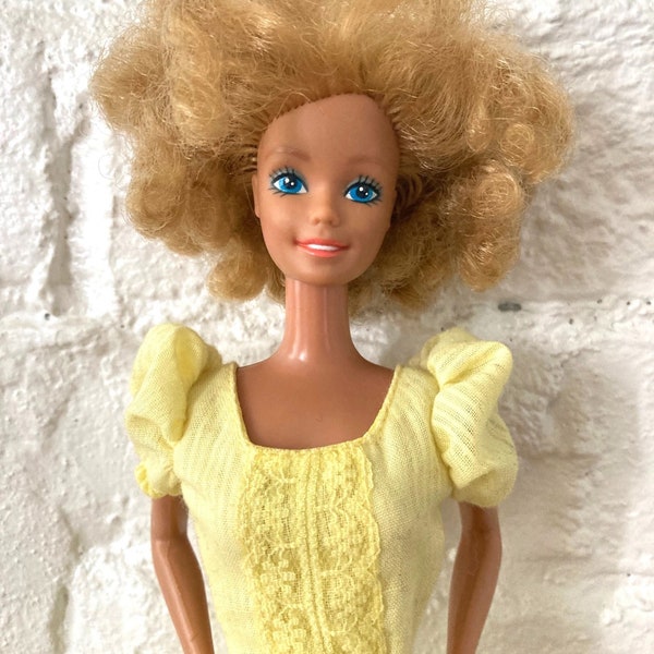 1981 Magic Curl Barbie with FREE CAPE!, #3856 - Vintage Barbie, Mattel