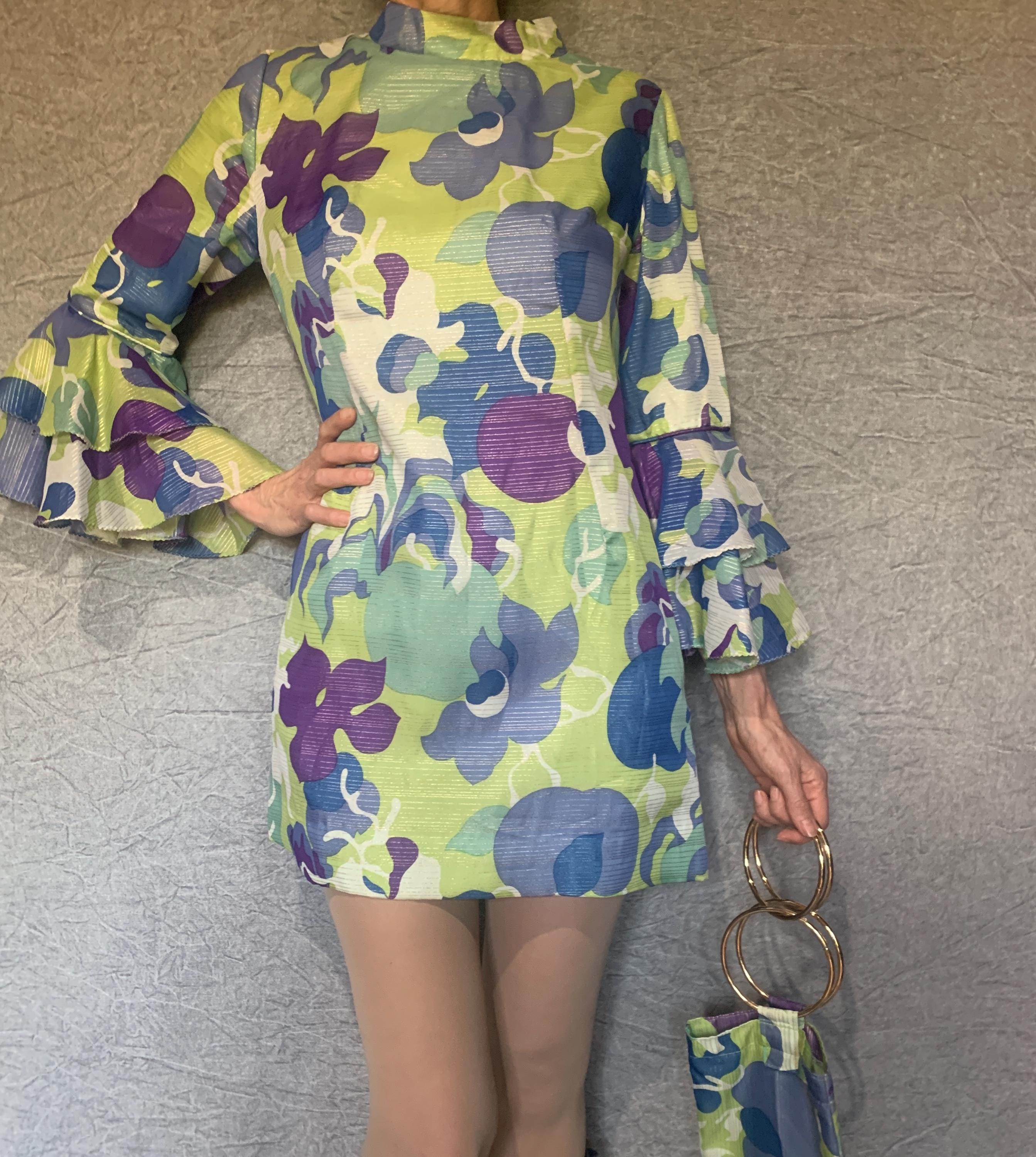 green emerald velvet dress Alice Mccall Oh My Goodness Dress Ocean Blue Floral (For Hire) – EKOLUV main image 0